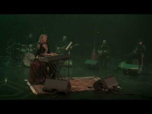 Lire la suite à propos de l’article Courbevoie,Manal Gherbi – Ya belaredj – à ;Espace Carpeaux de Courbevoie