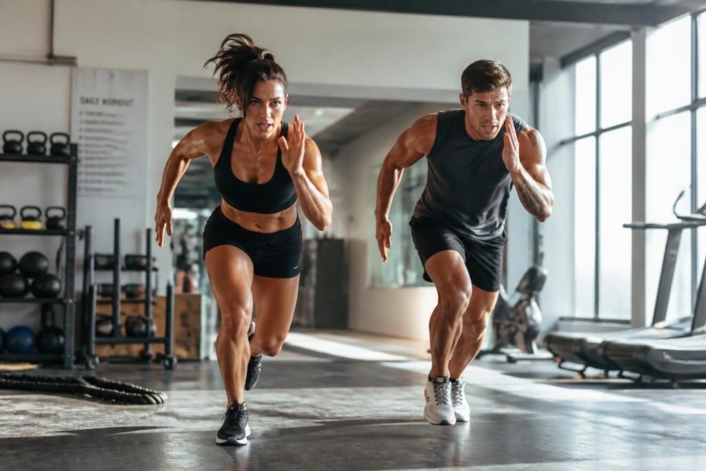 découvrez le guide complet du hiit, l'entraînement fractionné intense qui booste votre endurance et brûle les graisses rapidement. conseils, exercices et programmes adaptés à tous niveaux.